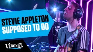Stevie Appleton met zijn zwijmel-single Supposed To Do // Live bij Giel