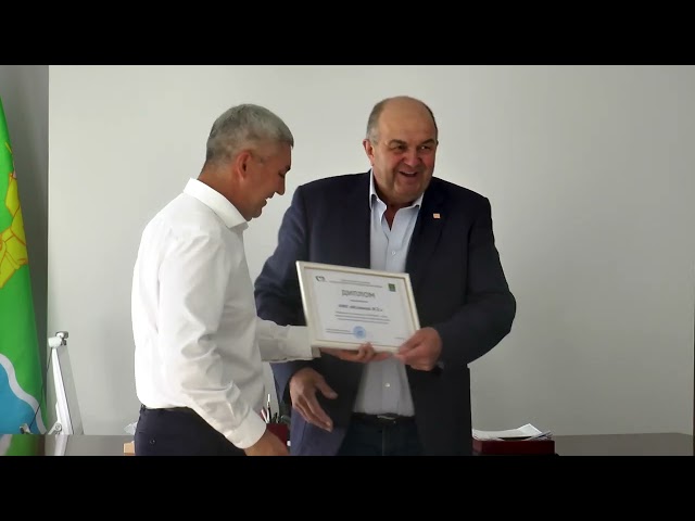 Урып-җыю эшләре дәвам итә