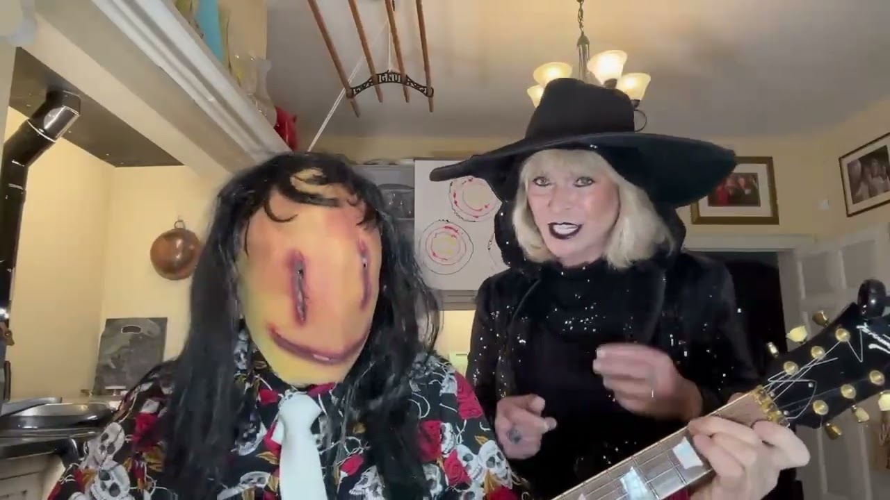 Toyah & Robert's Halloween Sunday Lunch - Season Of The Witch NEW! - YouTube