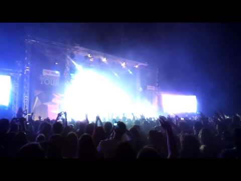 Billy Hlapeto feat. Grafa -  Kakto iskash@Cacao Beach, The Voice tour 18.07.2013