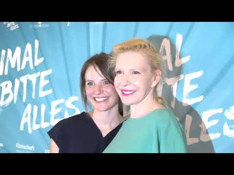 Premiere "Einmal bitte alles"  München 2017 Erinnerungen an die Zeit vor Corona - Munich 09.01.2021