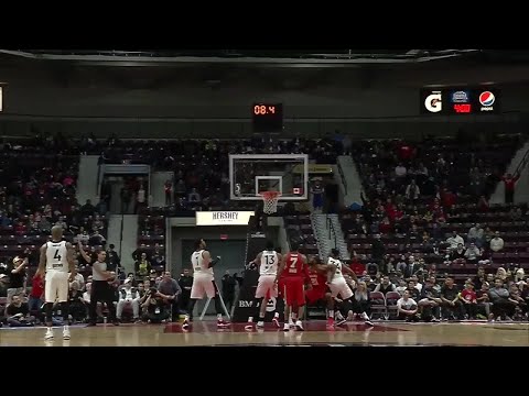 Davion Berry sinks it from downtown