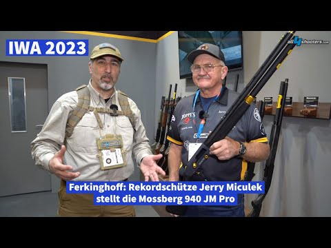 IWA 2023: Legende Jerry Miculek stellt "seine" Mossberg 940 JM Pro bei Ferkinghoff International vor