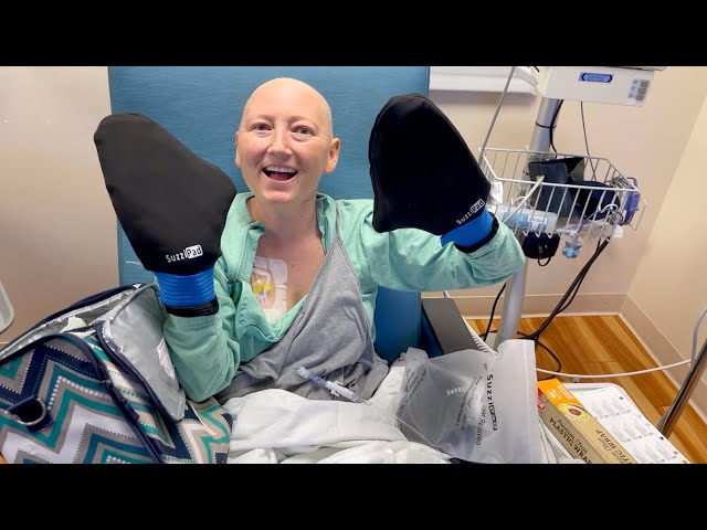 Vídeo relacionado con ICEHOF Bolsa gel frio - Unisex - Calzado de refrigeración para pies en terapia de quimioterapia Calcetines de hielo para reumatismo y lesiones - Azul