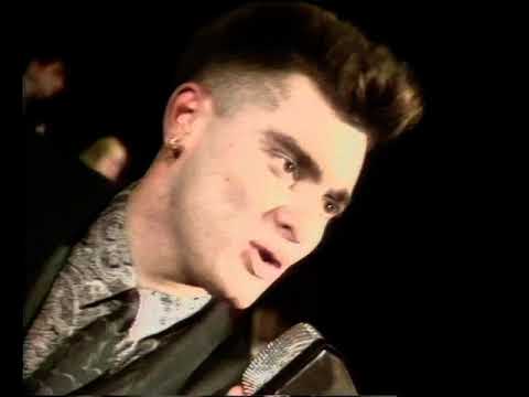 Dino Dvornik - Zašto praviš slona od mene (Official Video)