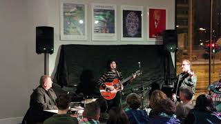 Alicia Maria Elliott + Tuya-Klangwerk: whats a girl to do