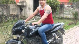 I TURN AROUND THE WORLD AKCENT LYRIC VIDEO