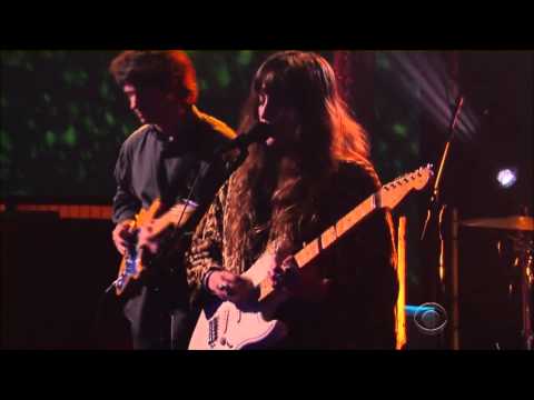 Beach House - One Thing (Late Show 10-16-2015)