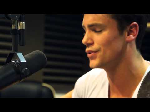 Bastian Baker - Leonard Cohen Cover - Session Acoustique OÜI FM