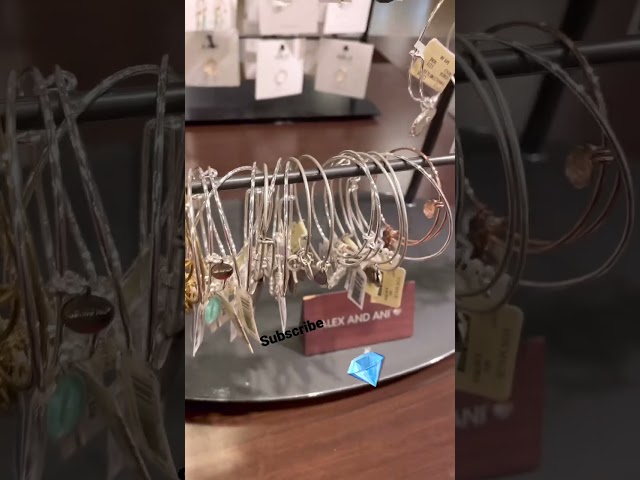 Vídeo relacionado con Alex and Ani Pulsera de corazón de ala de ángel para siempre, Talla única