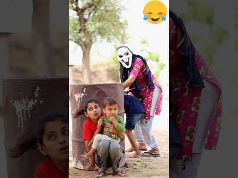 She Hides from ghost 😅😱 #shorts #ghost