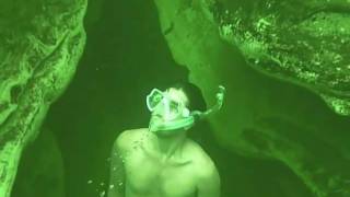 preview picture of video 'Freediving Blue Springs 3/28/11'