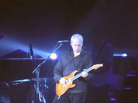 Mark Knopfler "Telegraph Road" 2005 Florence [amazing audio]