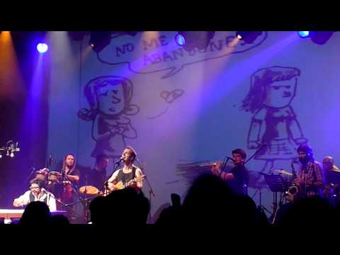 Kevin Johansen+The Nada+Liniers en Lima - No Me Abandones.MOV