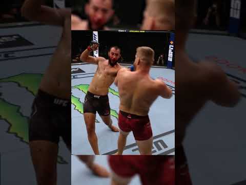 Ultra Slow Mo  Jan Błachowicz's counter Left Hook connects on Dominick Reyes Full HD