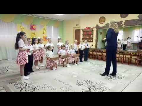 Детский оркестр 'Звонкие горошинки' детского сада №65