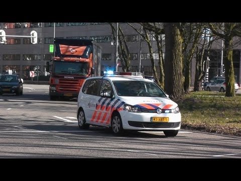 PRIO 1 Politie Touran naar onbekende melding in Amsterdam