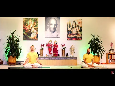 Yogastunde "Herzensweg" mit Gajendra - Yoga Vidya Ashram Live - 16:15 Uhr 18.11.2021