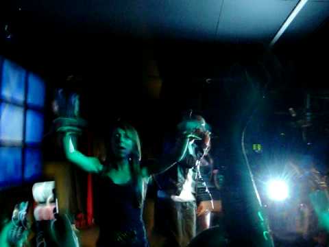 Platnum - H 'Two' O (Live Performance!)