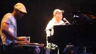 Tudo tem - João Donato & Paula Morelenbaum - Show "Água" - Sesc Pompéia - Fev/2011.