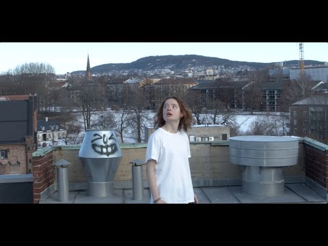 ELVEBAKKENREVYENREVYEN 2022: EKKO