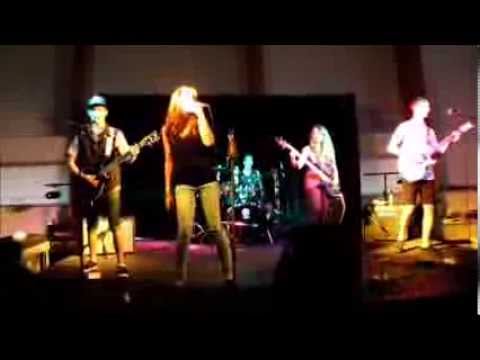 Ministry of Misfits - Beat It (Michael Jackson cover) Live @ YouthFest'13