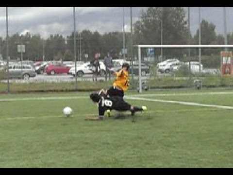 20150905 EsPaHooGee P01 YJ2-Honka Leopards - hyvä liukutaklaus