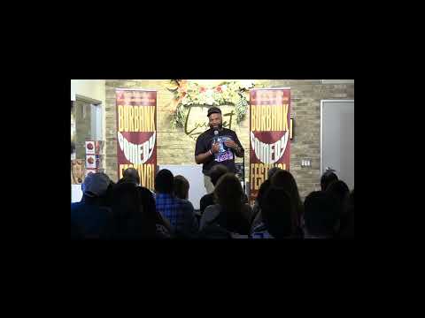 Mike Paramore Has Fingers