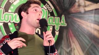 STEVEN BRIGGS - STAND UP TV SET