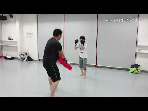 左ミドル・左膝×２・右ストレート   つくば下妻キックボクシング  筑西市・桜川市・下妻市・常総市・坂東市・つくば市・土浦市 習い事 ダイエット ストレス解消