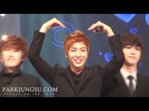 [ FC |  Leeteuk Focused ]  101230 KBS Music Festival "Like The First Feeling" with Shin Seung Hoon