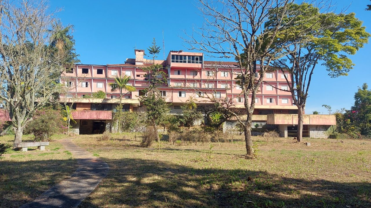 Hotel abandonado Simon - Itatiaia RJ