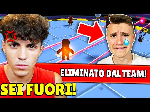 HO ESPULSO il MIO MIGLIORE AMICO dal MIO TEAM di STUMBLE GUYS!😭 *deluso*