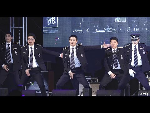 170428 김준수(XIA) - Dangerous 4K직캠 (with.경기경찰청홍보단) [군포철쭉축제 2017]