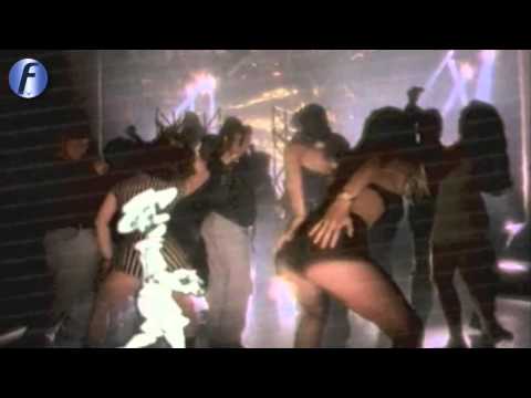 2 In A Room - El Trago (Official Video)