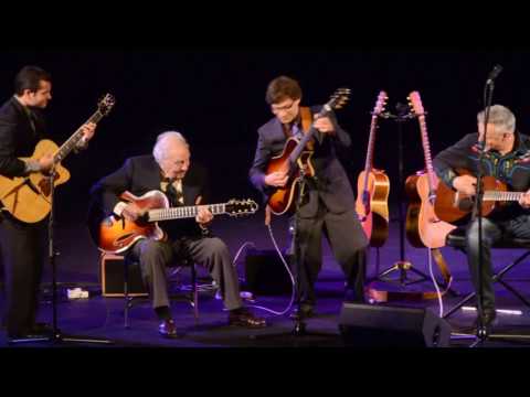 Tommy Emmanuel and Friends - Playing Whispering