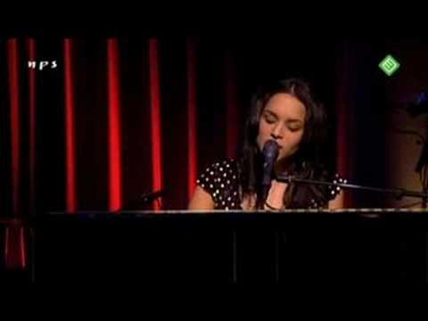 03. Norah Jones -  Not my friend (live in Amsterdam )