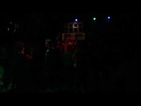 Roots Collective Soundsystem play Murray Man@Dublife Turnhout (21-4-2017)