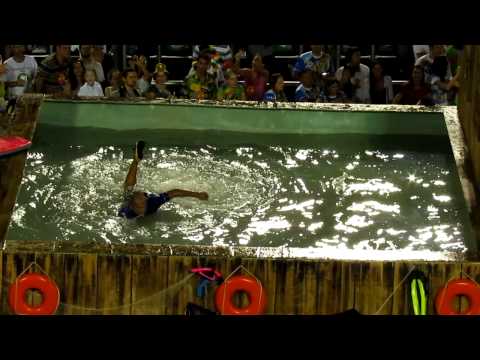 Unidos da Tijuca Paulo Barros desfile Tubarão JAWS Carnaval 2011 Rio de Janeiro video HD