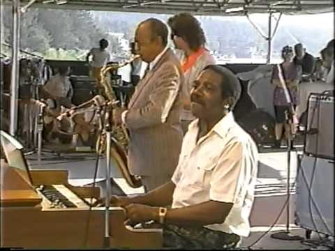Jimmy Smith Trio +1 / Organ Grinder's Swing (1988)