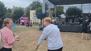 Stará čtyřka - Neříkej (cover)