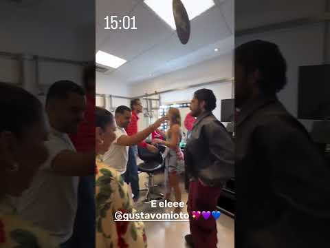 09.04.25  story Virgínia gravando sábadou