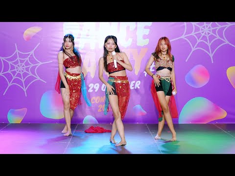 231028 Gurl of war cover PiXXiE - จีนี่จ๋า + DEJAYOU @ The Scene Halloween Dance Party #2