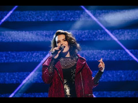 Frida Hörnquist sjunger Only girl (in the world) i Idol 2017 - Idol Sverige (TV4)