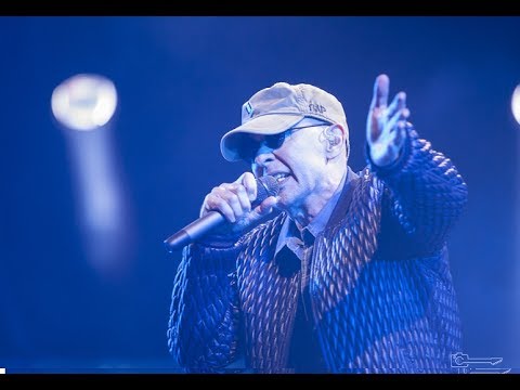 Luzbelito y las sirenas (Indio Solari en Tandil, 12-03-2016) HD / CC