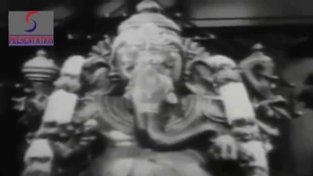 Gajaananam, He Ganesh Gananaayak Lyrics | Bahut Din Hue | Lata Mangeshkar | B. S. Kalla