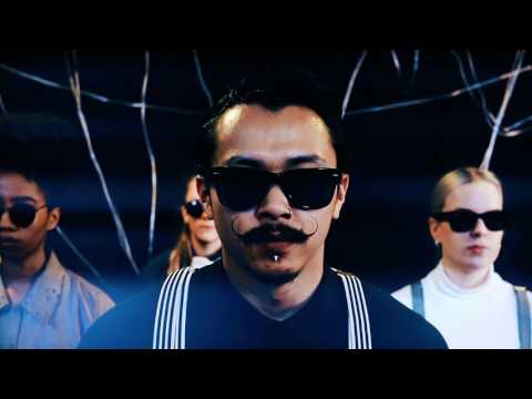 A-Dance 7 Studio's Eindshow Time Travel Trailer