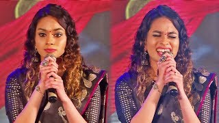 Kannama song live performance by Santhosh Narayanan daughter Dheee in WE Awards | Kaala