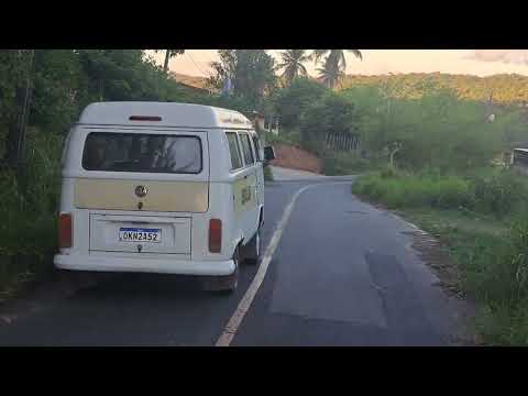 Estrada que da acesso ao povoado os colheo. Cidade catu Bahia. 