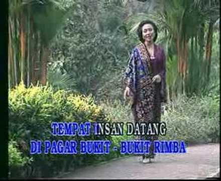 Telaga Sarangan -- Tuti Trisedya
